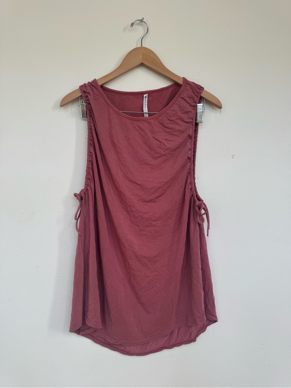 Fabletics Mauve Rose Ruched-Side Tank